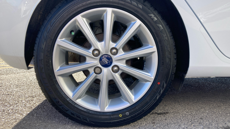 Ford Fiesta 1.0 EcoBoost Titanium 5dr Petrol Hatchback